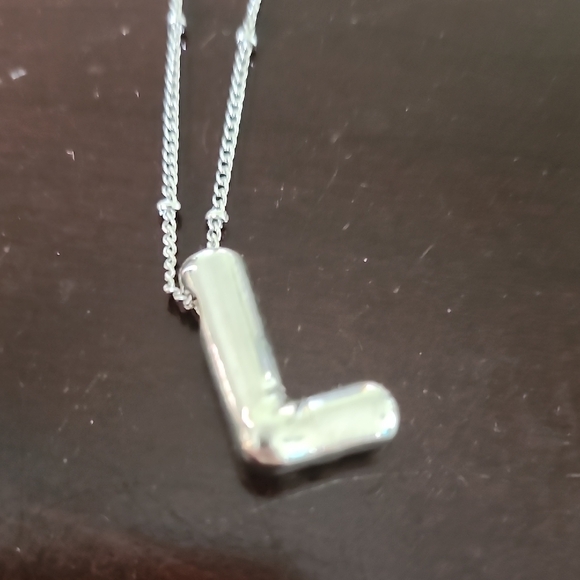 Silver Initial 'L' Necklace - Picture 1 of 2